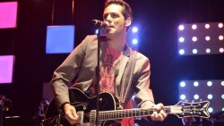 Ştefan Bănică Jr. – Toată lumea dansează