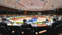 Primul summit faţă în faţă al liderilor europeni de la extinderea epidemiei de coronavirus