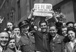8 mai, Ziua Victoriei aliaţilor împotriva Germaniei naziste