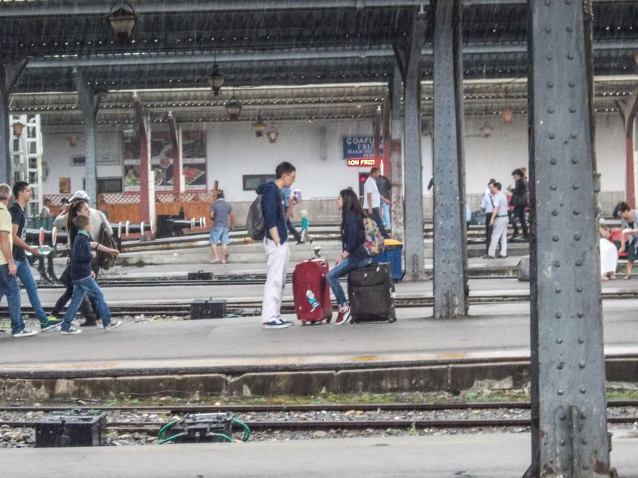 O zi in Gara de Nord