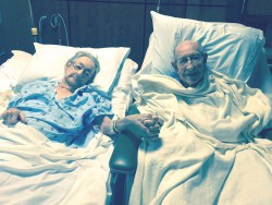 Un spital din SUA a făcut o excepție și a lăsat un cuplu căsătorit de 68 de ani să stea împreună în aceeași cameră