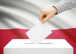Opoziţia conservatoare a câştigat alegerile din Polonia