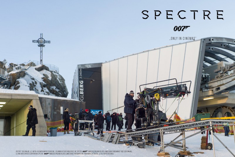 soel_james_bond_filmarile-la-telecabina