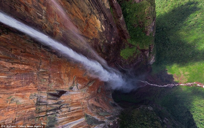 Cascada Angel Falls din Venezuela