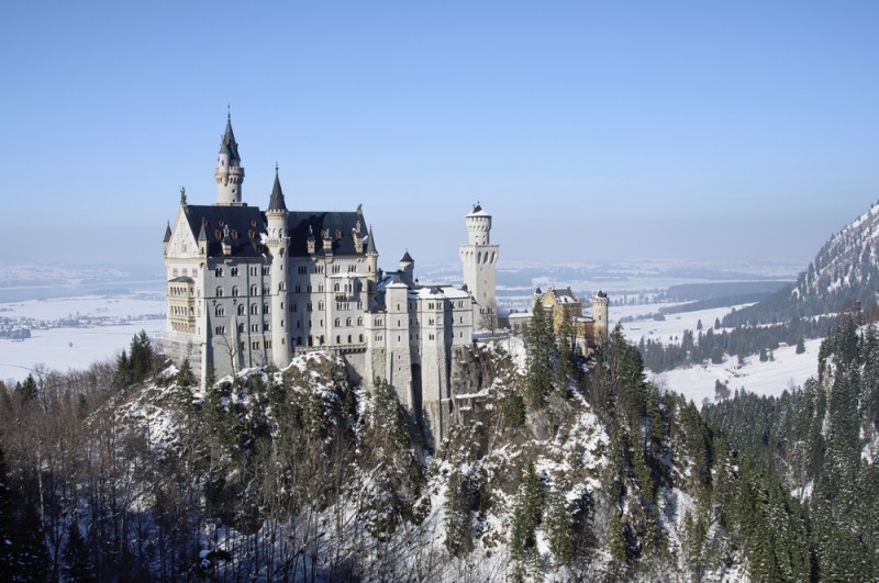 Castelul Neuschwanstein shutterstock