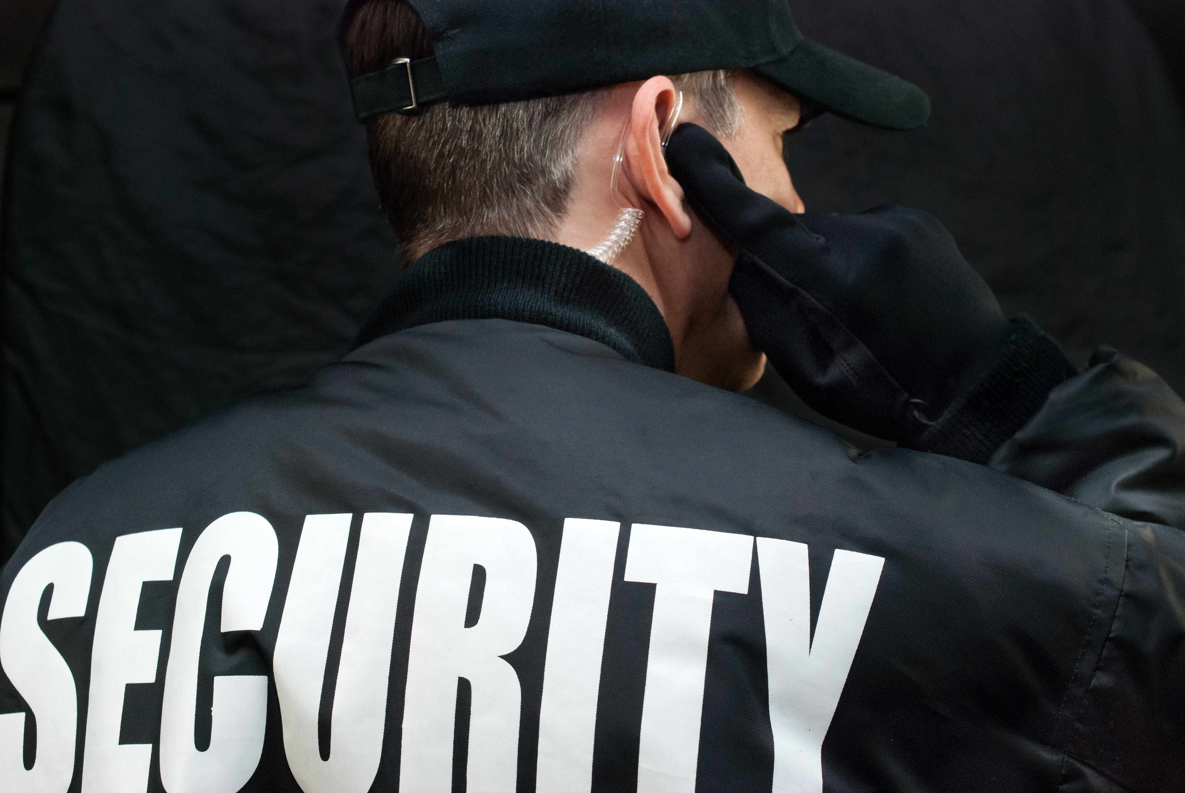 Физическая охрана информации. Security охрана. Охранник со спины. Охранник картинка.
