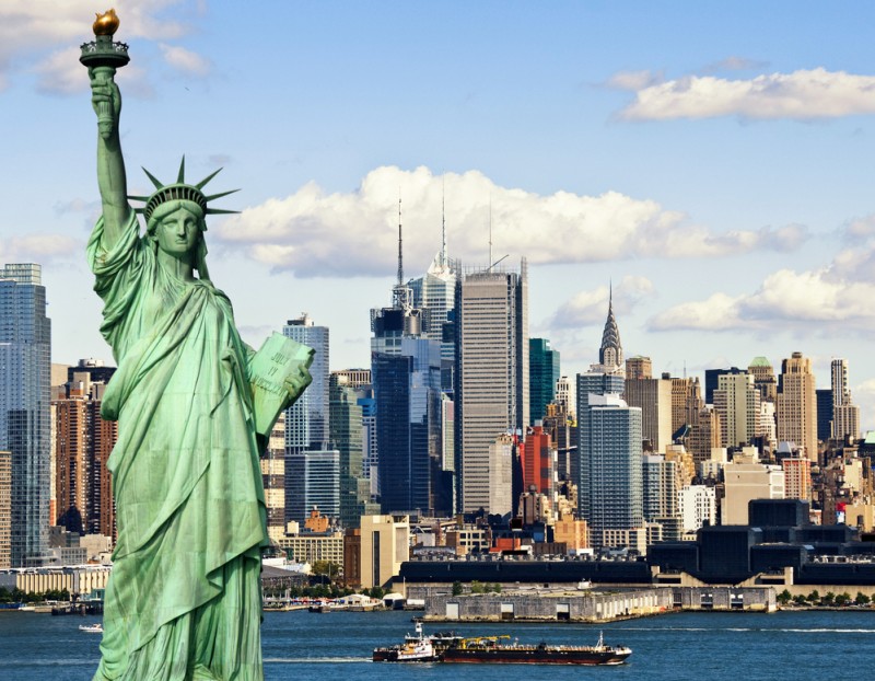 Imagini pentru statuia libertatii new york