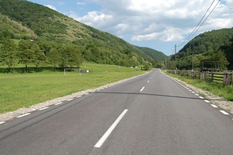 drum asfaltat Sarmisegetuza (2)