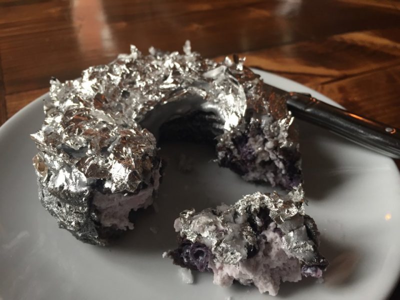 interiorul The Patron Platinum Donut