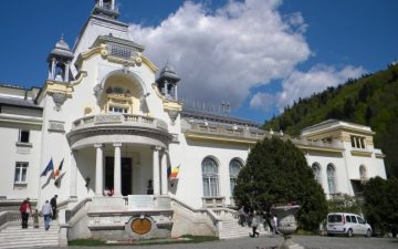 Primarul reales al stațiunii Sinaia va depune jurământul la Cazinoul din localitate (AUDIO)