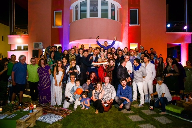 loredana petrecere indiana familie si prieteni