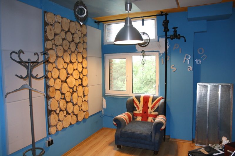 studioul HAHAHA Production (10)