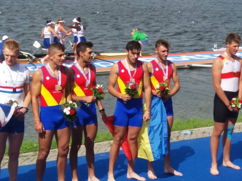 Campionatele Mondiale Juniori Rotterdam MEDALIE DE AUR PENTRU ECHIPAJUL PATRU RAME MASCULIN