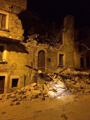 Bilanț în creștere: 8 români au murit în urma cutremurului din Italia