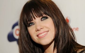 Carly Rae Jepsen – Call Me Maybe