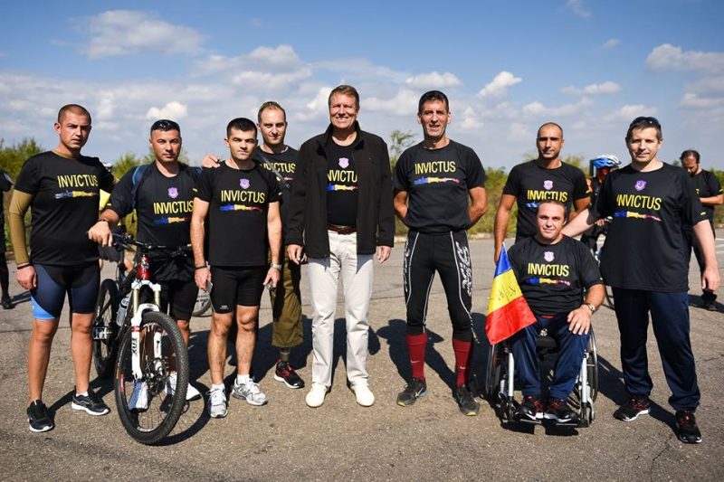 klaus-iohannis-a-pedalat-pentru-soldatii-romani-raniti-pe-front