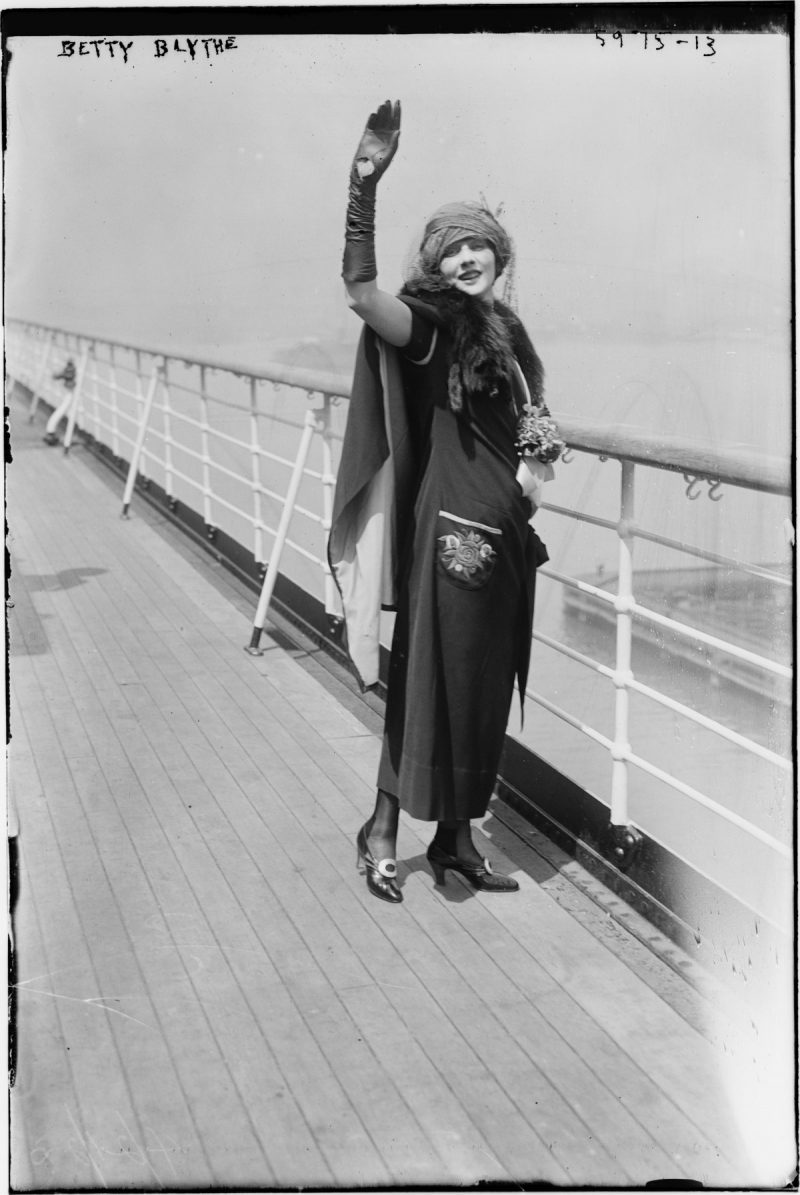 vas-de-croaziera-in-trecut-3