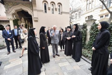 Prinţul Charles a vizitat Centrul Vechi al Bucureştiului