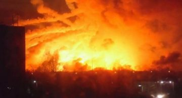 Depozit de armament din Ucraina, în flăcări