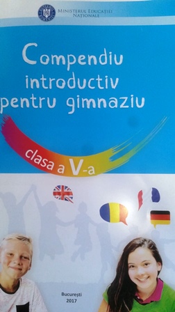 Profesor: ”Compendiile sunt pentru studenți, nu pentru elevii de clasa a V-a”