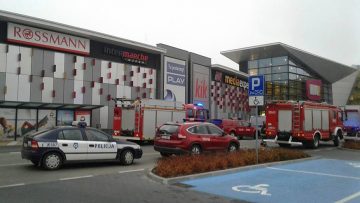 Atac cu un cuțit la un mall din Polonia