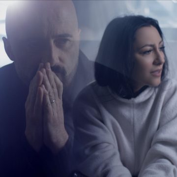 Cel mai emoționat videoclip lansat de Voltaj și Andra – “Nu doar de ziua mea” – VIDEO