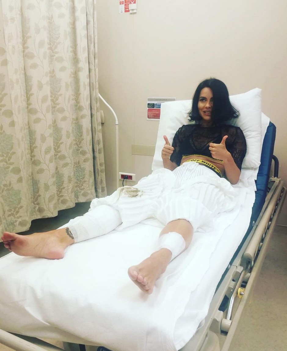 Inna a ajuns la spital  după ce s-a prăbușit scena pe care concerta în Istanbul – VIDEO