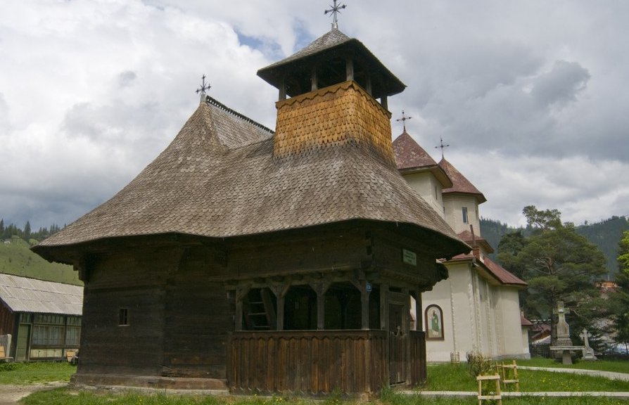 Imagini pentru biserica unde a invatat creanga