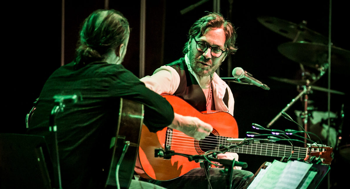 Al Di Meola invită românii la concert, pe 27 noiembrie, la Sala Palatului