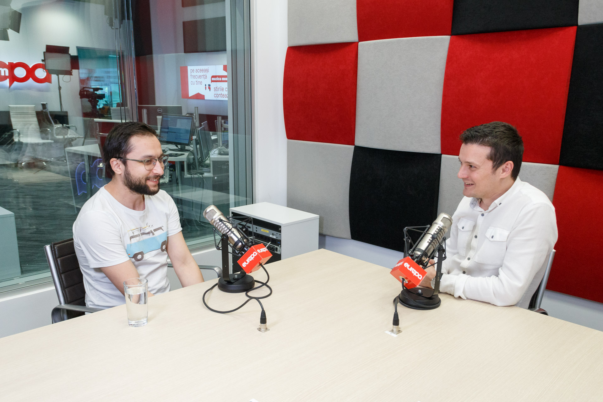 Oameni de milioane: Jurnalistul Stefan Mako, fondatorul INCLUSIV