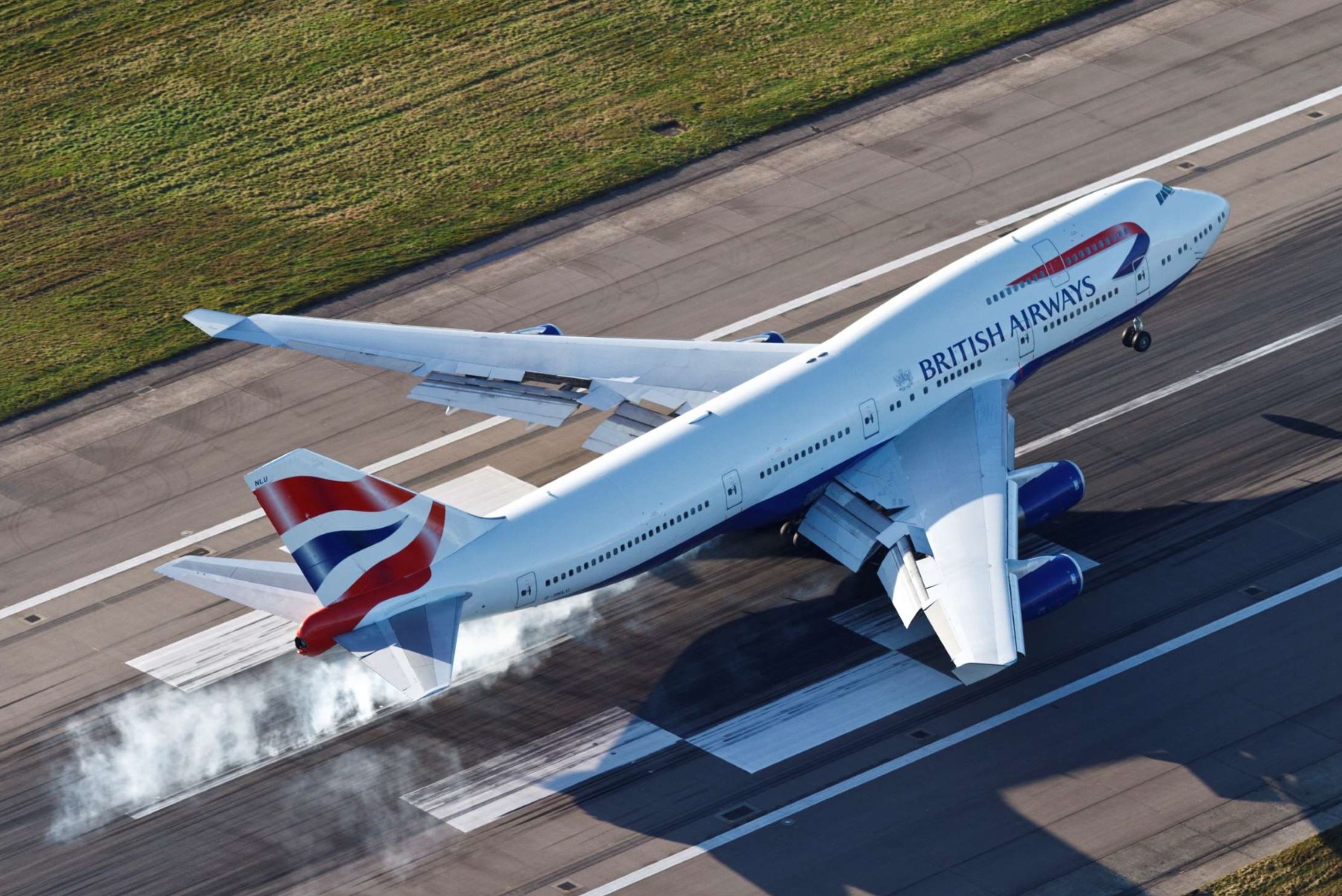 British Airways suspendă toate zborurile directe între Marea Britanie și China. Sute de cetățeni japonezi și americani, evacuați din Wuhan
