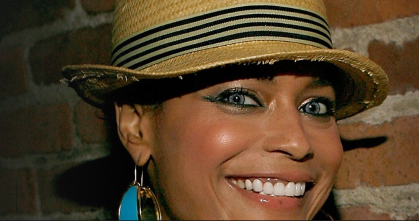 Blu Cantrell & Sean Paul – Breathe