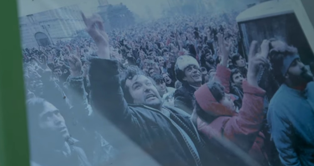 Documentarul “Ne-am ridicat: România, 1989-2019”, disponibil online | VIDEO