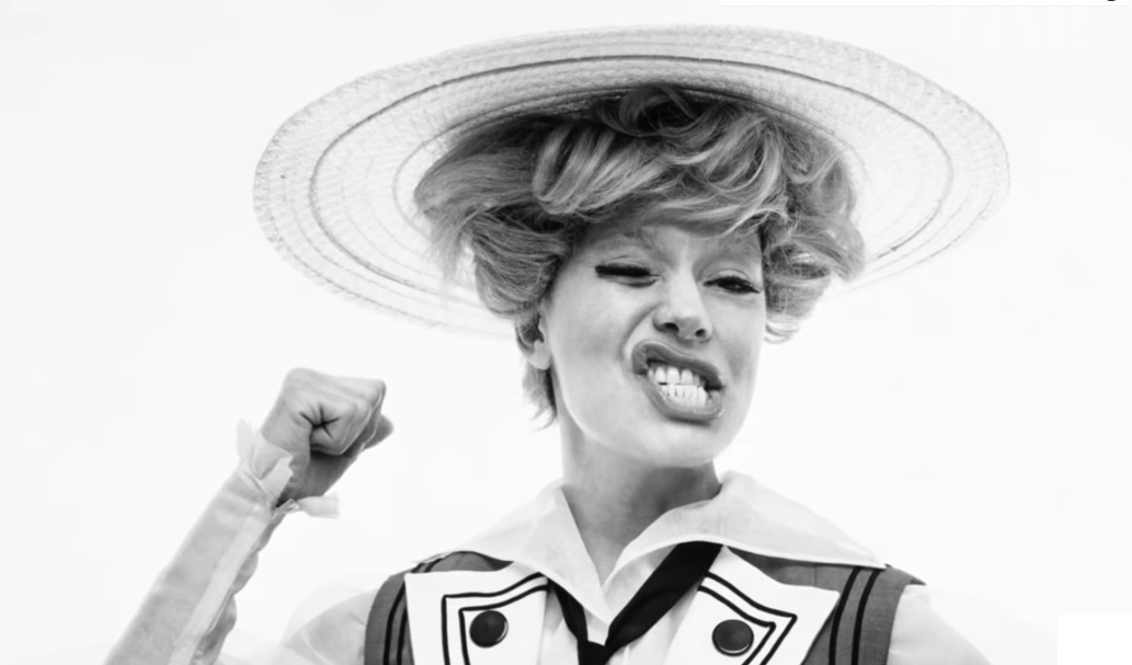 Carol Channing – Hello, Dolly!