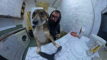 “Măcar odată pe Lună”, online