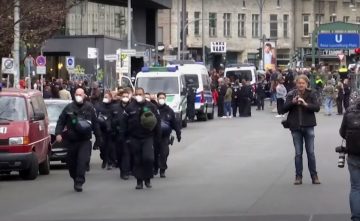 GERMANIA: Proteste față de restricțiile de circulație impuse de autorități | VIDEO