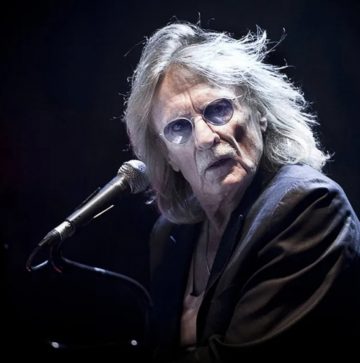 A murit Christophe, unul dintre cei mai iubiți cântăreți francezi | AUDIO
