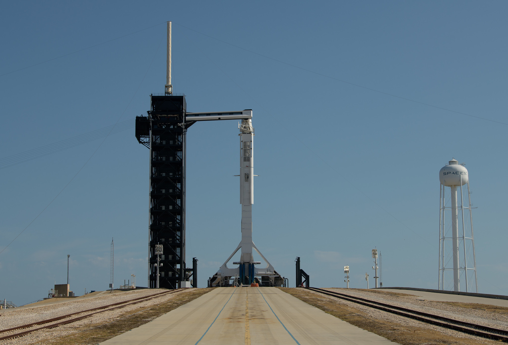 https://www.europafm.ro/wp-content/uploads/2020/05/Pregatire-lansare-SpaceX-Demo-2-27-mai-2020-FOTO-NASA-4.jpg