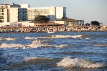 Programul Litoralul pentu toți, la start. Prețurile sunt cu până la 70% mai mici față de vârful sezonului estival | AUDIO