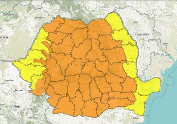 Cod portocaliu de ploi abundente, vijelii puternice, grindină şi frecvente descărcări electrice
