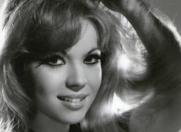 Rosa Morena • Échale guindas al pavo