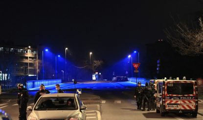 Franța: Proteste violente față de restricțiile impuse în orașul Lyon | VIDEO