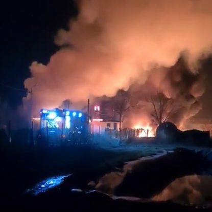 Prahova: 2 răniți într-un incendiu izbucnit la o stație de prelucrare a produselor petroliere