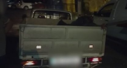 Galați: Un bărbat, prins că a furat mai multe borduri și ornamente de beton | VIDEO