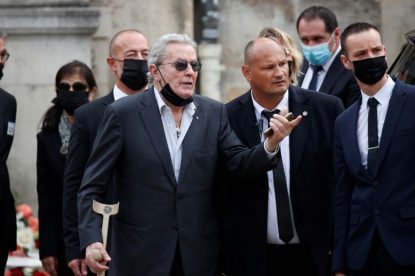 Alain Delon, la funeraliile prietenului Jean-Paul Belmondo