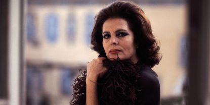 Amalia Rodrigues • Vou dar de beber a dor