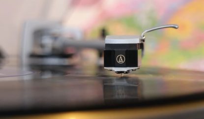 Gigi Marga • Basta con la luna