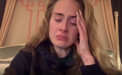 Adele anunță amânarea concertelor. Jumătate din echipa de producție s-a infectat cu SARS-CoV-2 | VIDEO