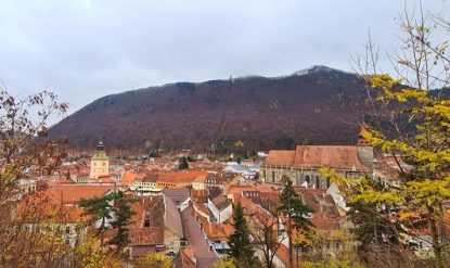 Brașov: Turiștii care vor urca pe Tâmpa, în această primăvară, vor primi scrumiere portabile | AUDIO