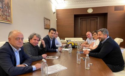 Premierul bulgar Kiril Petkov şi o parte din aliaţii săi din coaliţie merg la Kiev, în plină dispută politică